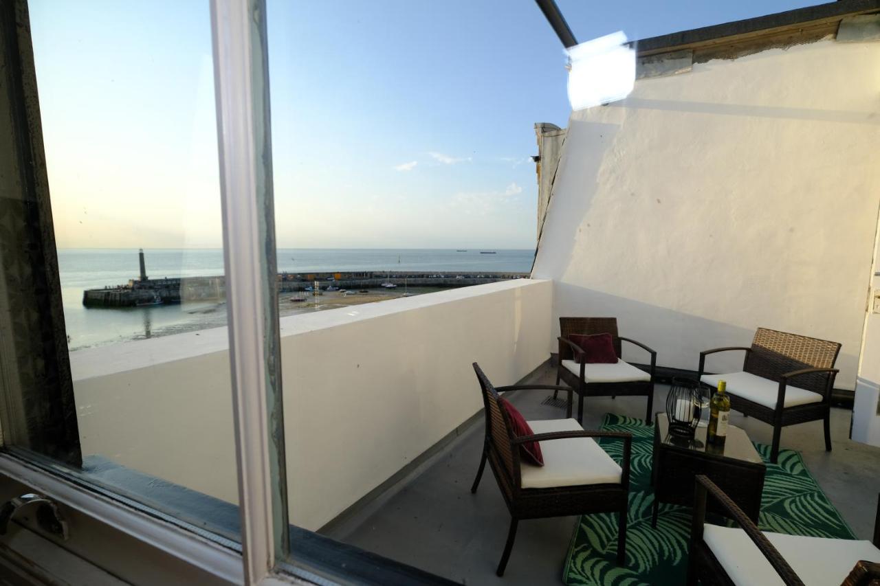 Balcony View Sunsets On Margate Seafront Apartment Exterior photo